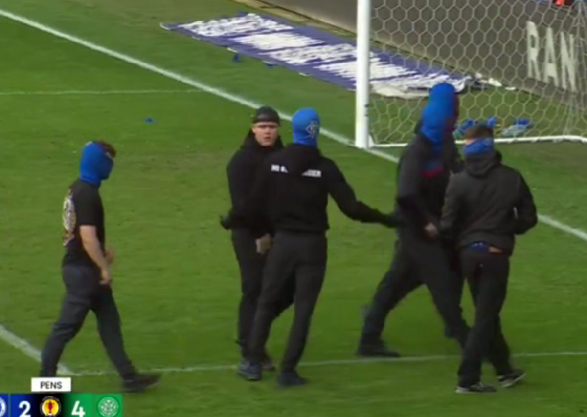 Haos după Rangers - Celtic: arestări, polițiști și suporteri răniți!