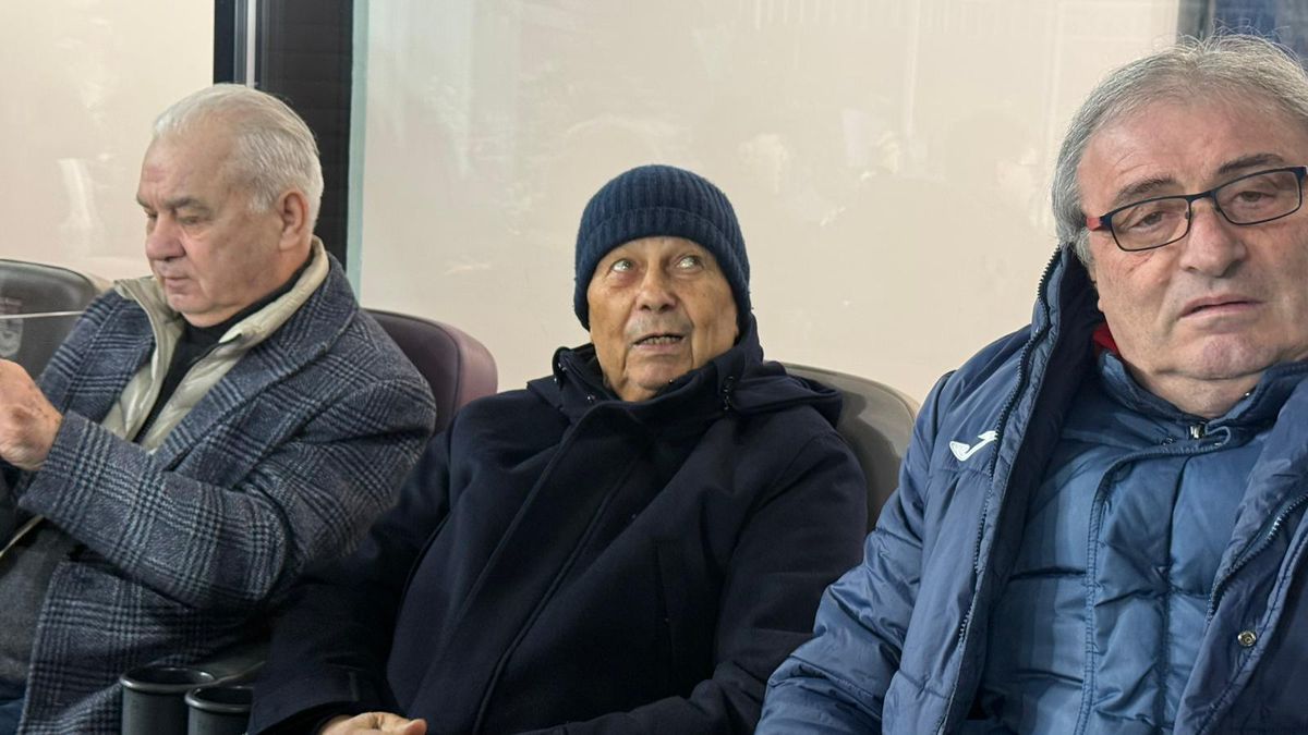 Mircea Lucescu, la prima apariție în public după spitalizare » Singurul om cu care a avut contact