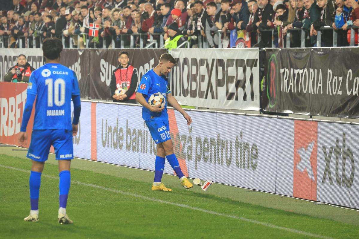 Rapid - Universitatea Craiova, derby în etapa 30 din Superligă