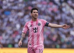 Lionel Messi, la un pas de a scrie istoria chiar lângă Louis Munteanu » Românul a fost aproape de un gol spectaculos