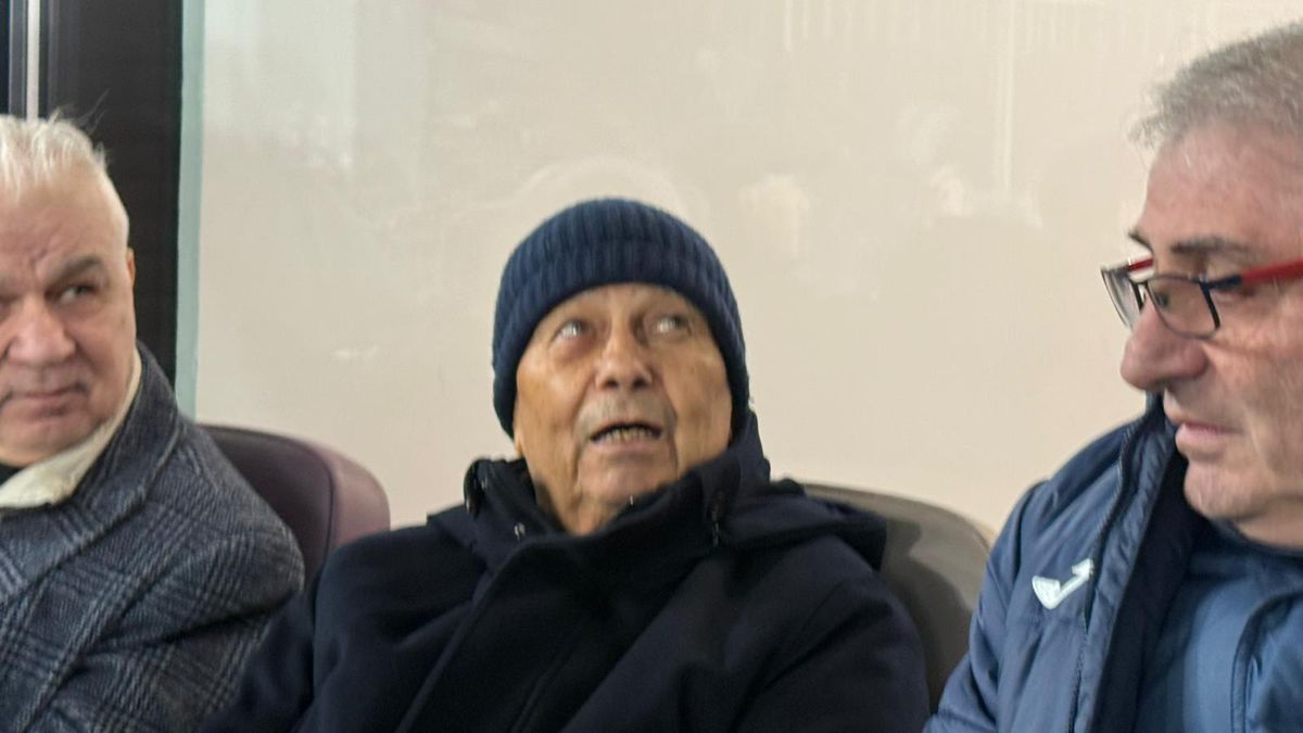 Mircea Lucescu, la prima apariție în public după spitalizare » Singurul om cu care a avut contact