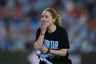 După ce clubul lui Ionuț Radu i-a scris Madonnei, artista a răspuns: „Vă reprezint echipa în gând!”