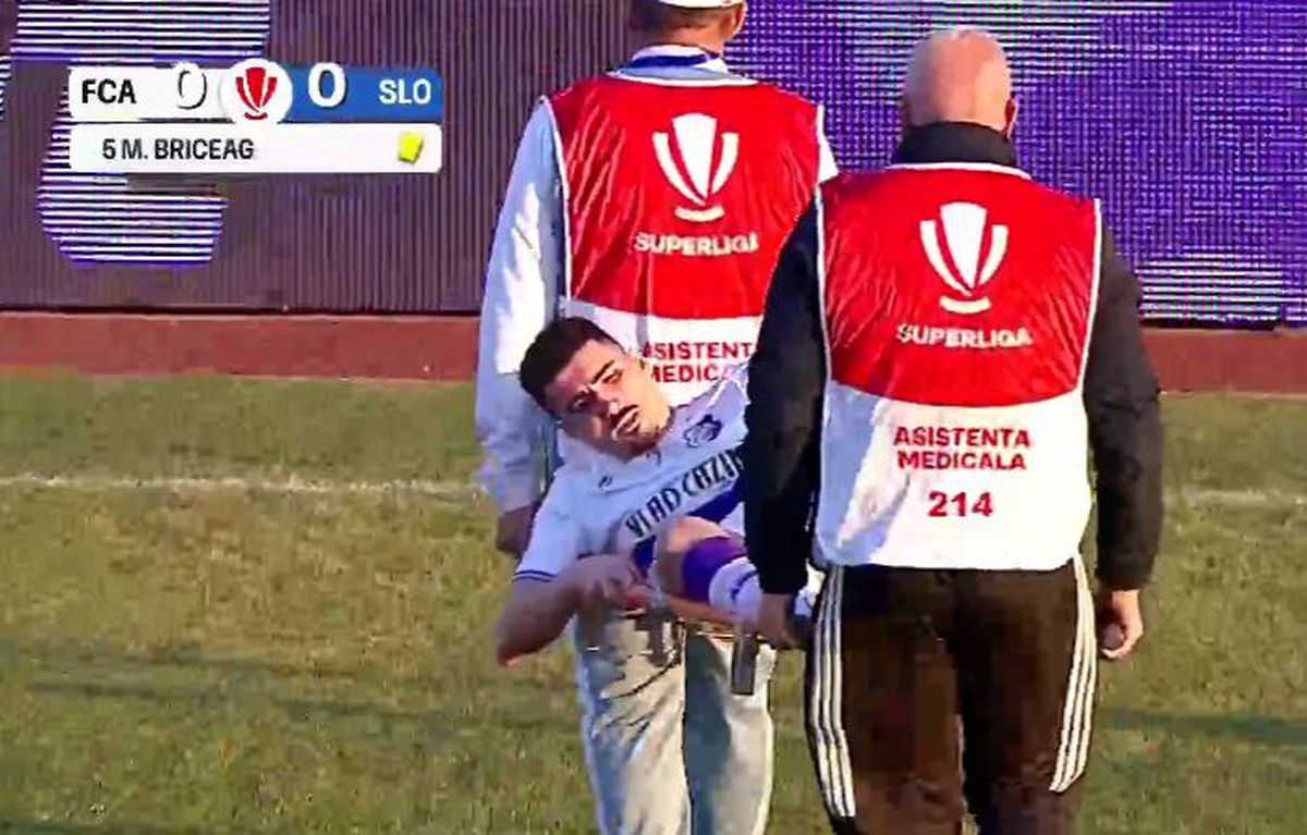 Căpitanul din play-off, scos cu targa de pe teren » Culmea: accidentat și suspendat în aceeași fază
