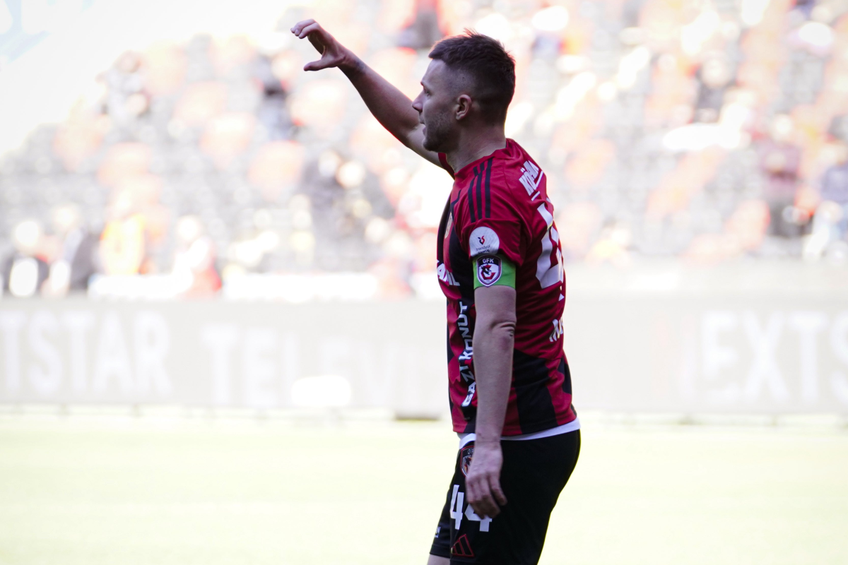 Alexandru Maxim, gol din afara careului // FOTO: @Gaziantep