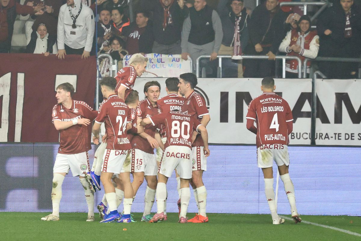 Rapid - Universitatea Craiova, derby în etapa 30 din Superligă