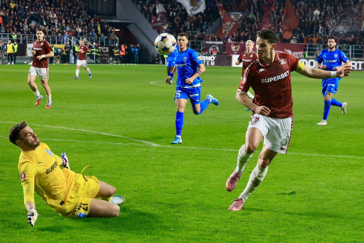 Rapid - Universitatea Craiova, derby în etapa 30 din Superligă