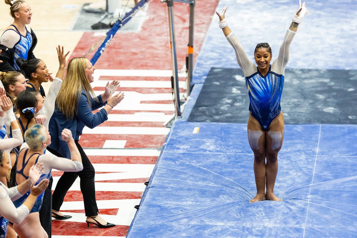 Ana Bărbosu, față în față cu Jordan Chiles // foto: Imago