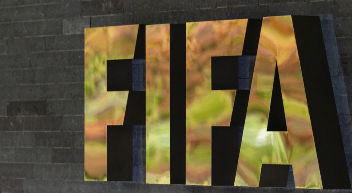 FIFA ia mai multe decizii importante » Reguli la transferuri adaptate la pandemie. Cum se schimbă fotbalul mondial
