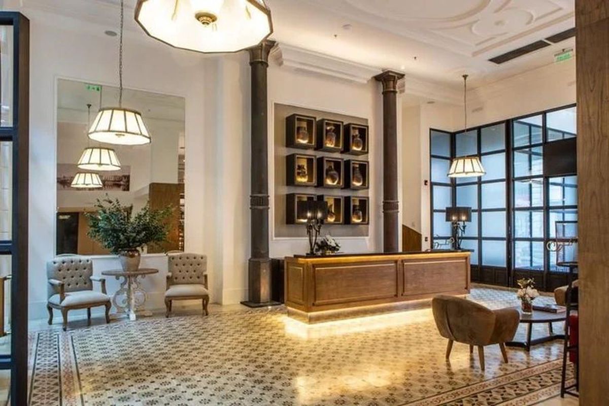 GALERIE FOTO Ăsta da arest la domiciliu! Imagini fabuloase din locul în care își ispășește pedeapsa Ronaldinho