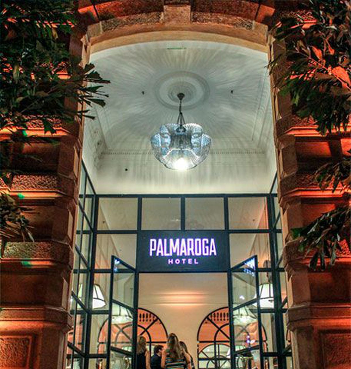 GALERIE FOTO Ăsta da arest la domiciliu! Imagini fabuloase din locul în care își ispășește pedeapsa Ronaldinho