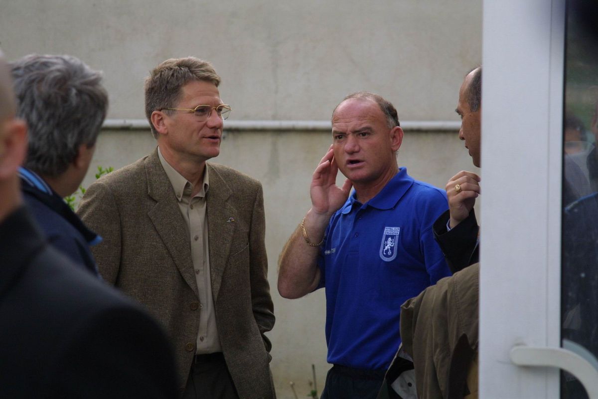 Nae Ungureanu a suferit un accident vascular cerebral » Rodion Cămătaru, despre starea legendei Craiovei Maxima