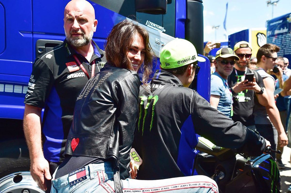Iubita lui Valentino Rossi dezvăluie abuzurile îndurate în MotoGP: „Dacă doar arăți frumos și ești proastă, atunci ești terminată!”