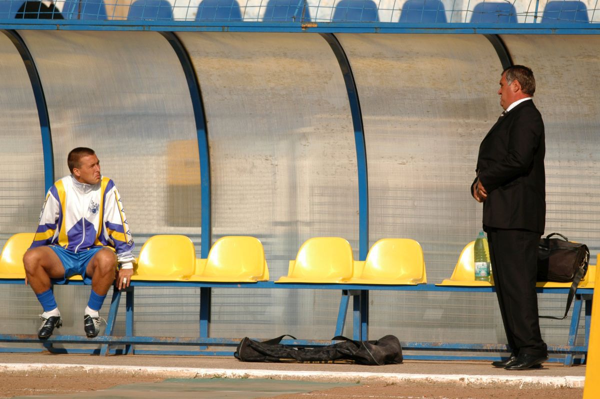 „Zic: «Bă, ce naiba o fi?»” » Ilie Dumitrescu, protagonist într-o scenă antologică: „Mi-a spus: «Șefu', știți, ca să se deconecteze băieții, pam, pam!»”