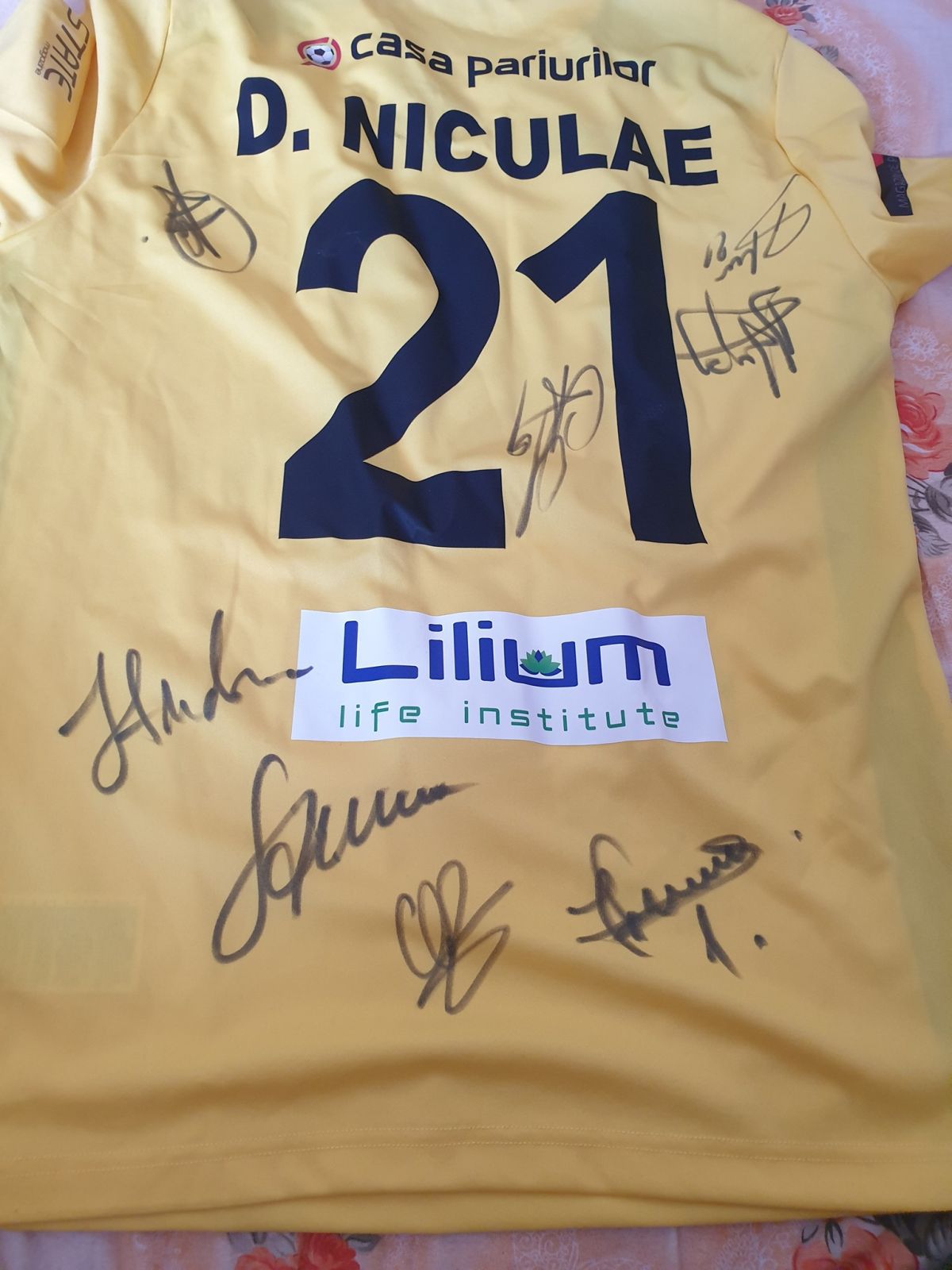 Solidaritate fantastică! Oameni importanți din fotbal sunt alături de Octavian Șovre și donează tricouri pentru a ajuta bolnavii de autism