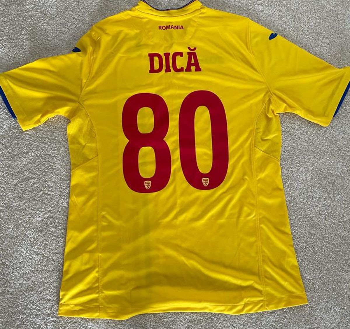 Solidaritate fantastică! Oameni importanți din fotbal sunt alături de Octavian Șovre și donează tricouri pentru a ajuta bolnavii de autism