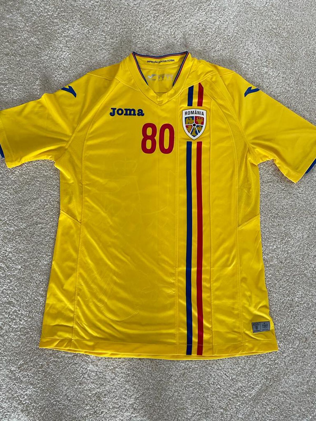 Solidaritate fantastică! Oameni importanți din fotbal sunt alături de Octavian Șovre și donează tricouri pentru a ajuta bolnavii de autism