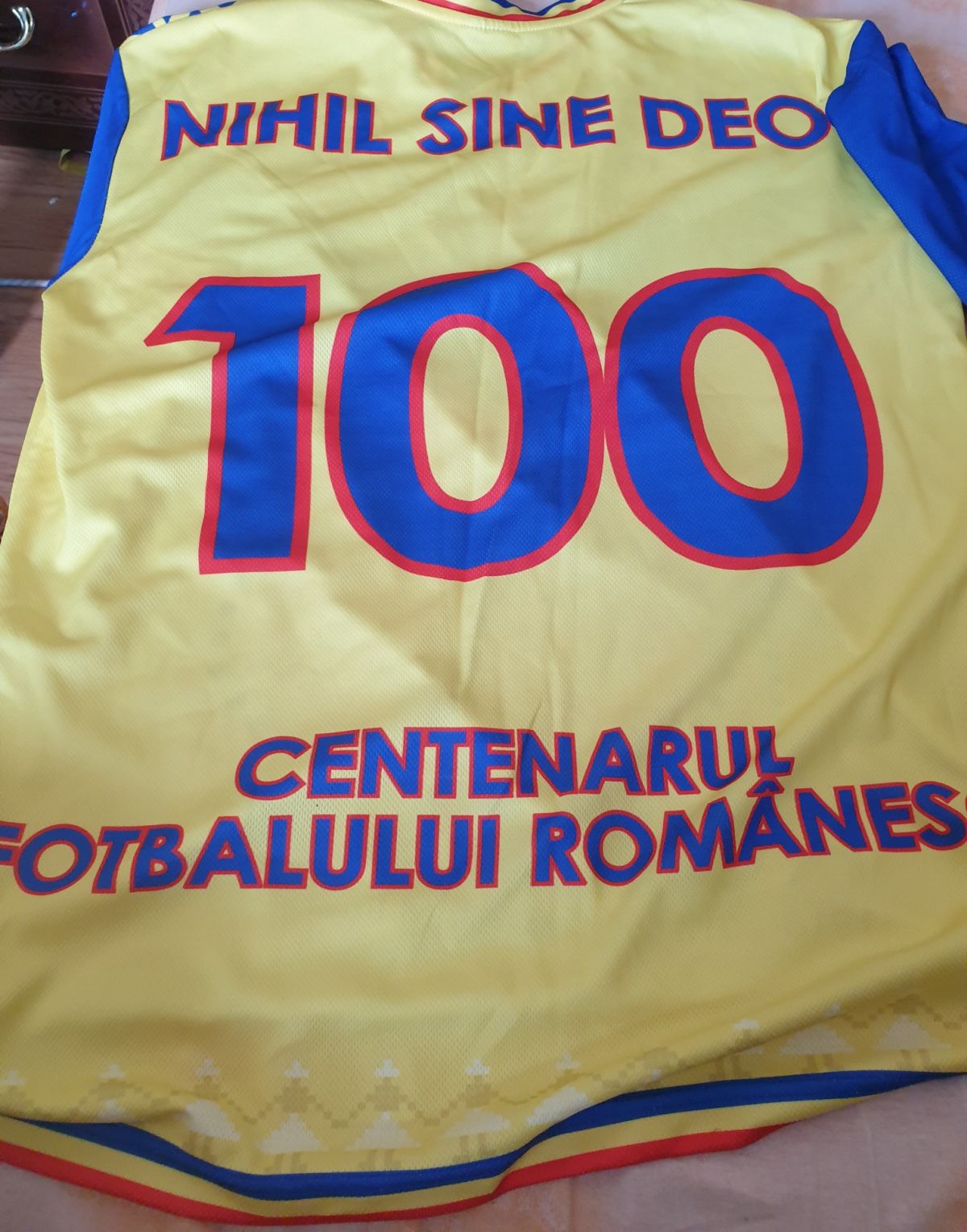 Solidaritate fantastică! Oameni importanți din fotbal sunt alături de Octavian Șovre și donează tricouri pentru a ajuta bolnavii de autism