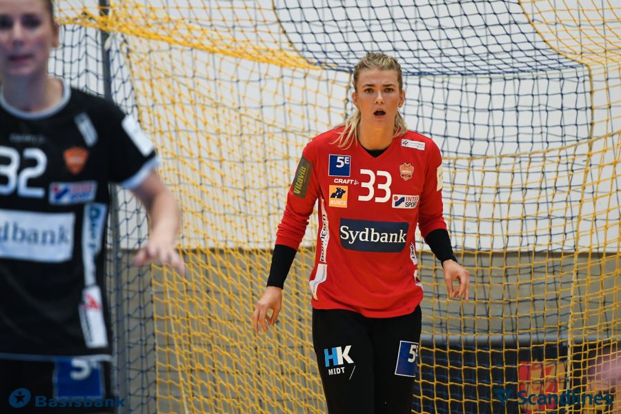 Tess Wester în tricoul celor de la Odense Tess Wester în tricoul celor de la Odense