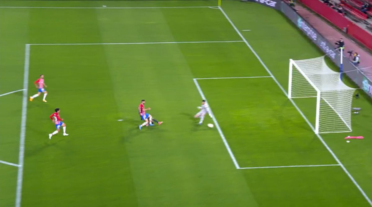 Gol de excepție marcat de Manchester United: assist din propria jumătate!