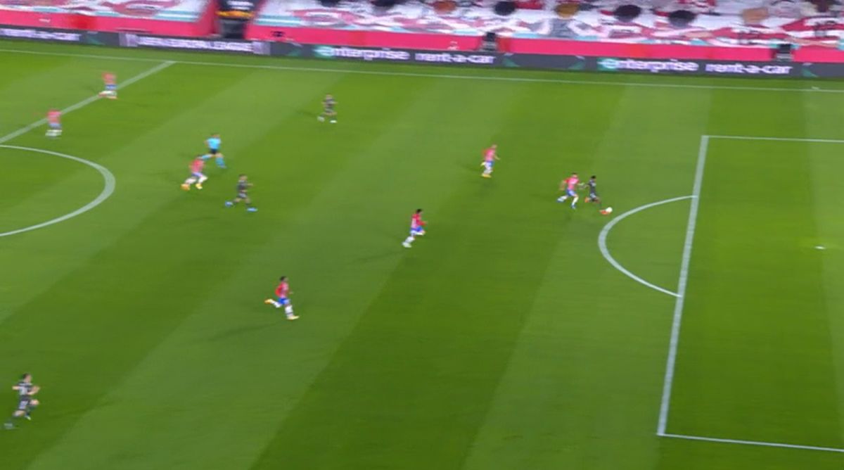 Gol de excepție marcat de Manchester United: assist din propria jumătate!