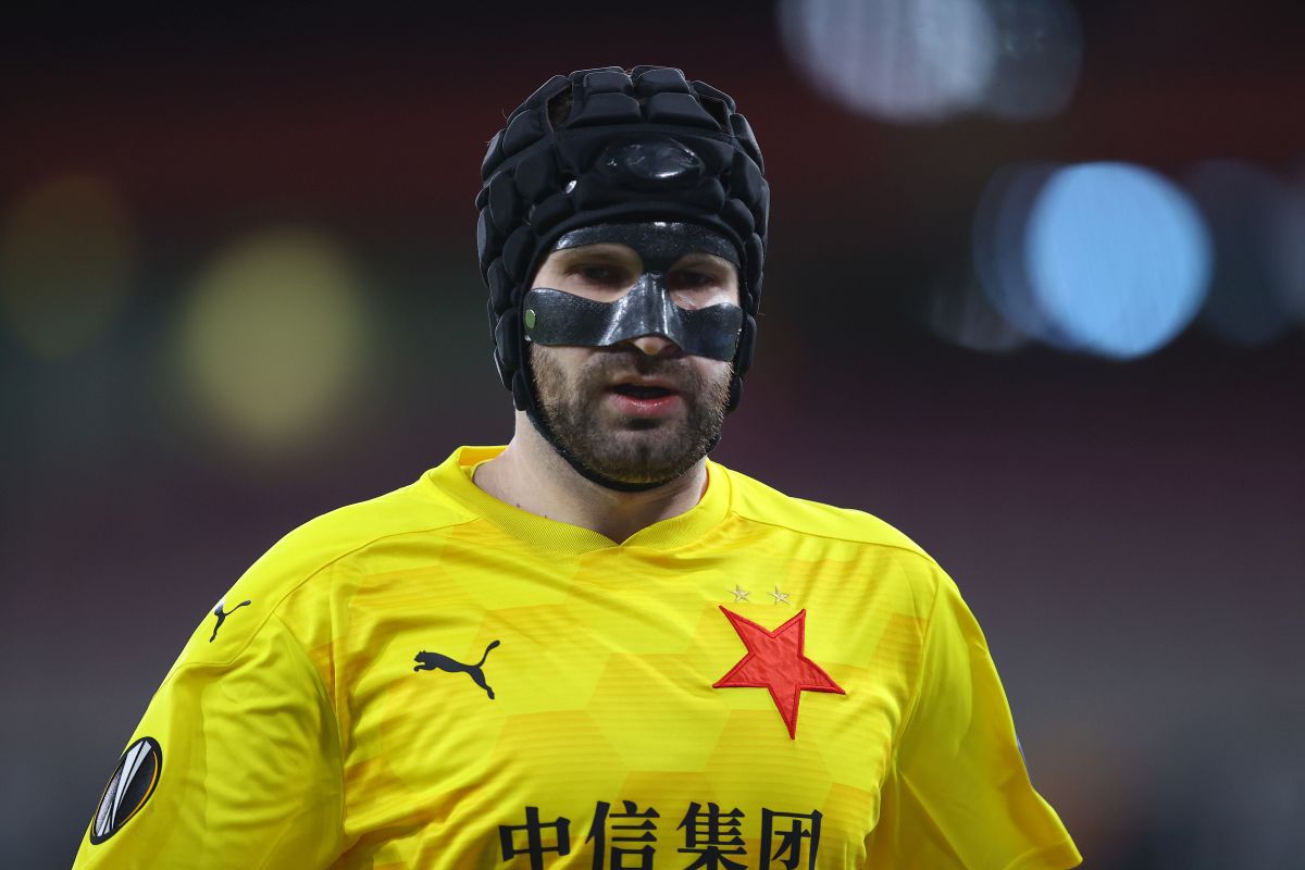 Controversă pe „Emirates” » Jucătorii lui Arsenal și arbitrul au îngenuncheat, fotbaliștii Slaviei i-au privit din picioare: „Dezgustător”