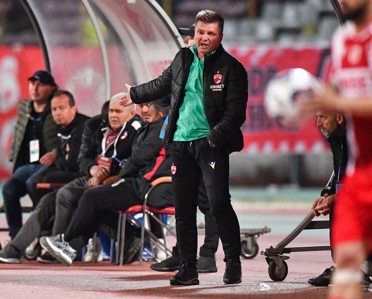 5 jucători au luat 4 în Dinamo – FCU Craiova » Omul meciului, notat cu 8