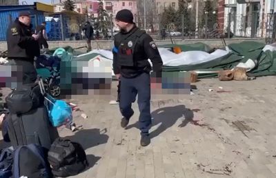 Război în Ucraina, ziua 44 » Cruzime cumplită a rușilor! Racheta cu care au ucis 39 de civili și au rănit alți peste 100 avea scris pe ea: „Pentru copii”