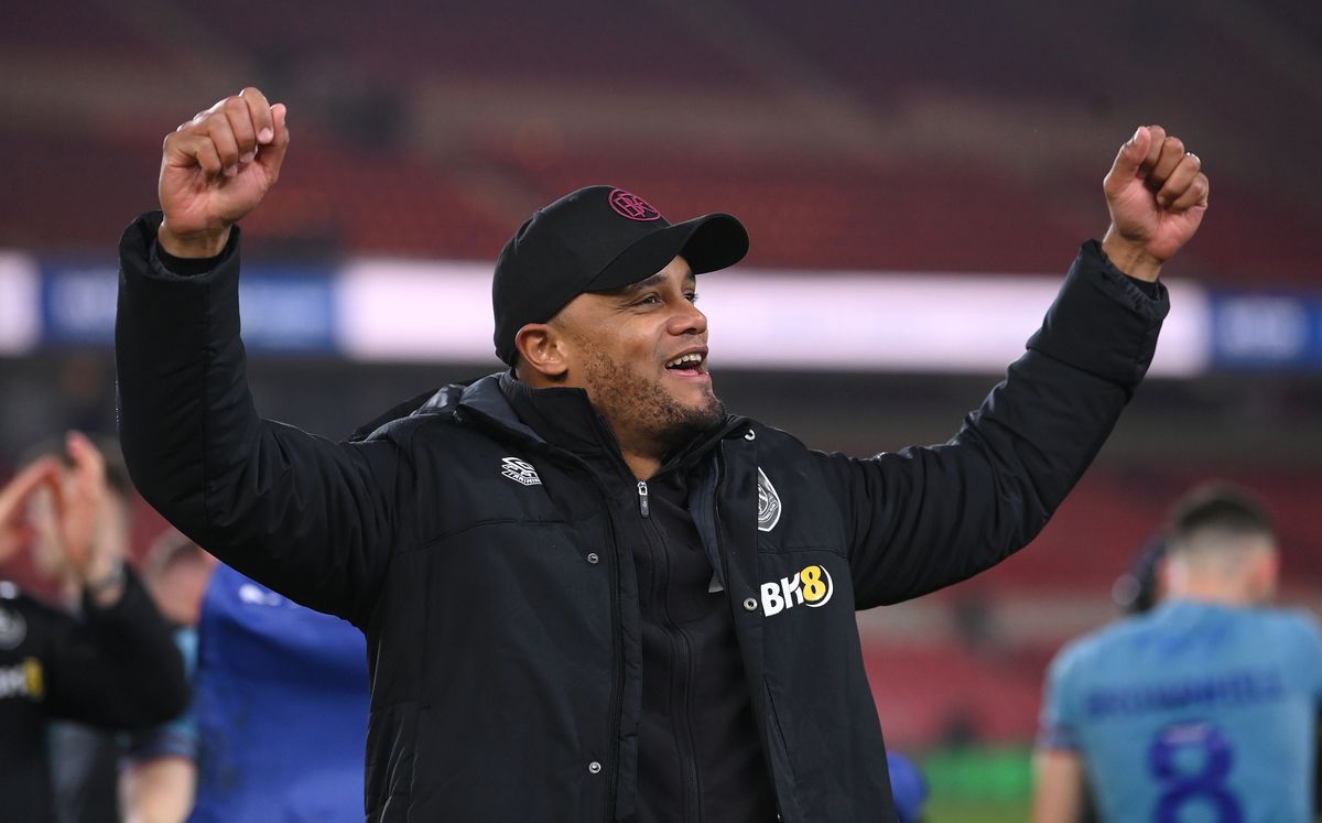 Imagini spectaculoase din Anglia: prima echipă promovată în Premier League » A dominat sezonul, cu fostul elev al lui Guardiola pe bancă