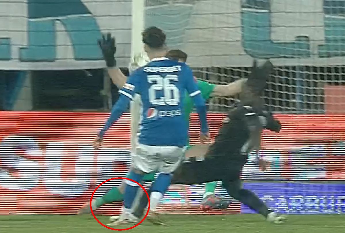 Penalty în Farul - CSU Craiova / FOTO: Capturi TV @Orange Sport 1