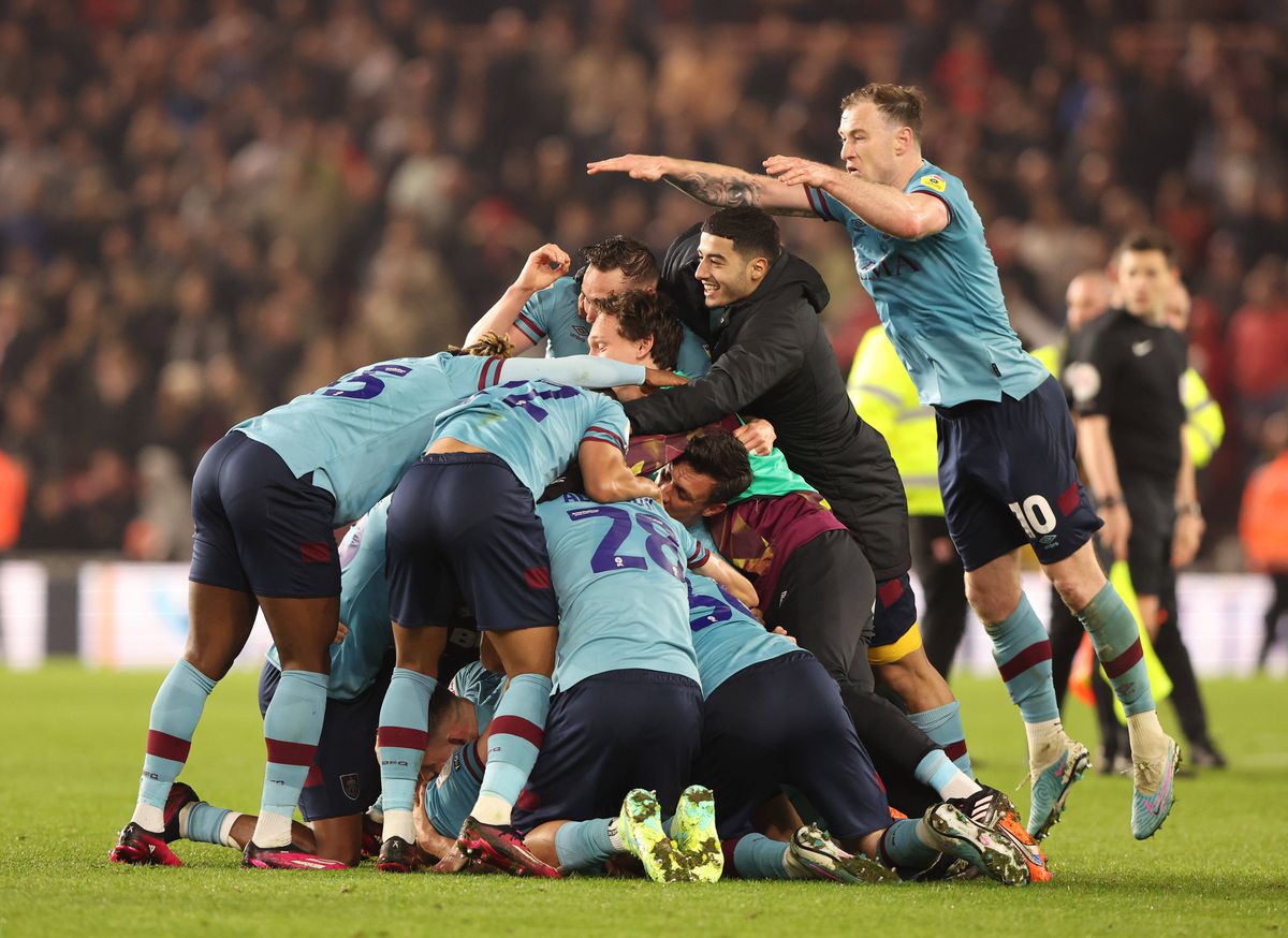 Imagini spectaculoase din Anglia: prima echipă promovată în Premier League » A dominat sezonul, cu fostul elev al lui Guardiola pe bancă