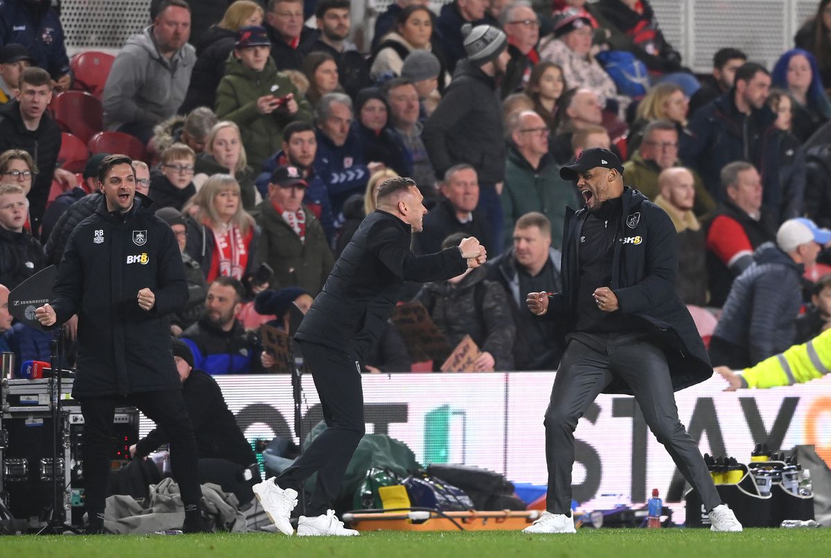 Imagini spectaculoase din Anglia: prima echipă promovată în Premier League » A dominat sezonul, cu fostul elev al lui Guardiola pe bancă