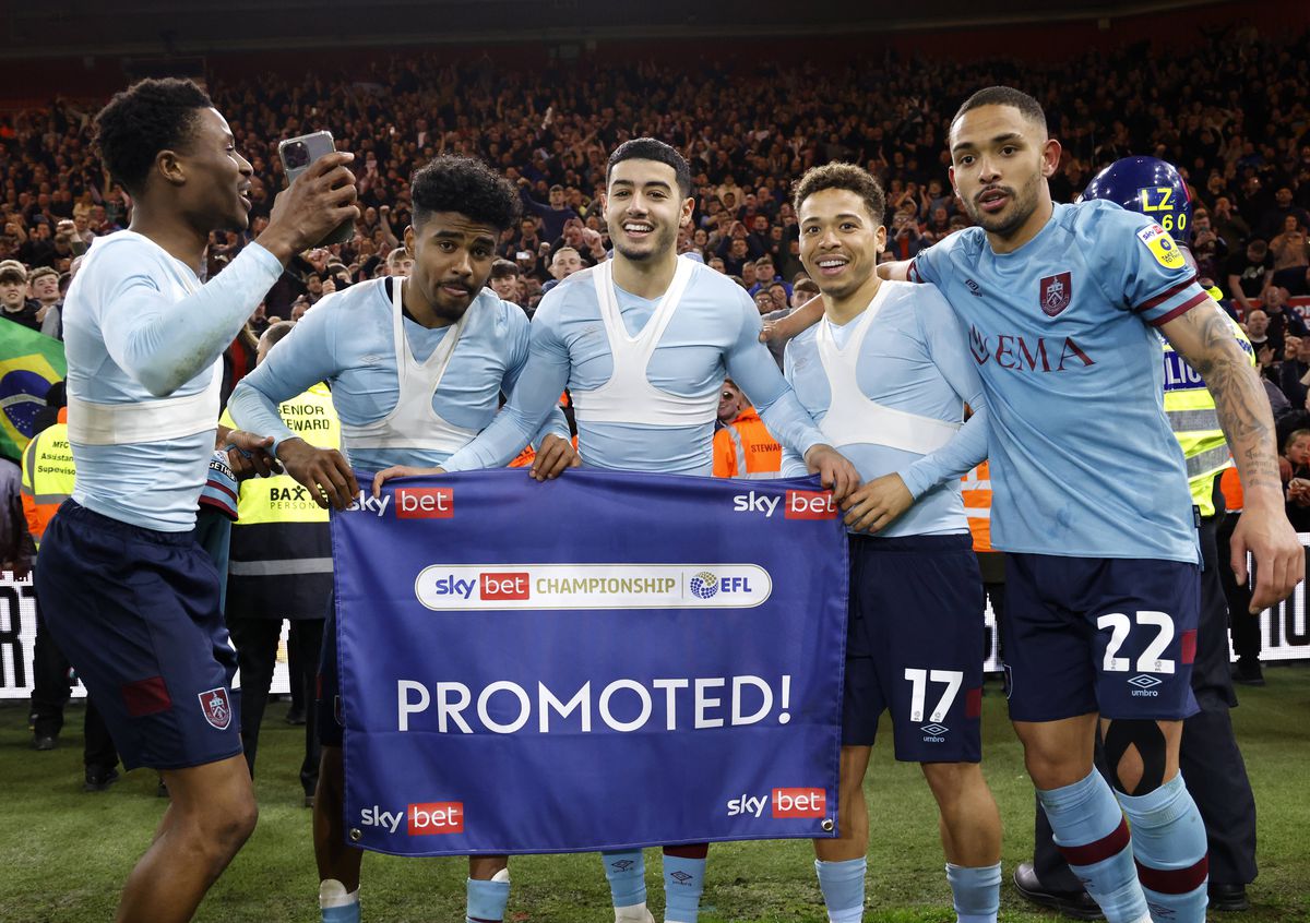 Imagini spectaculoase din Anglia: prima echipă promovată în Premier League » A dominat sezonul, cu fostul elev al lui Guardiola pe bancă