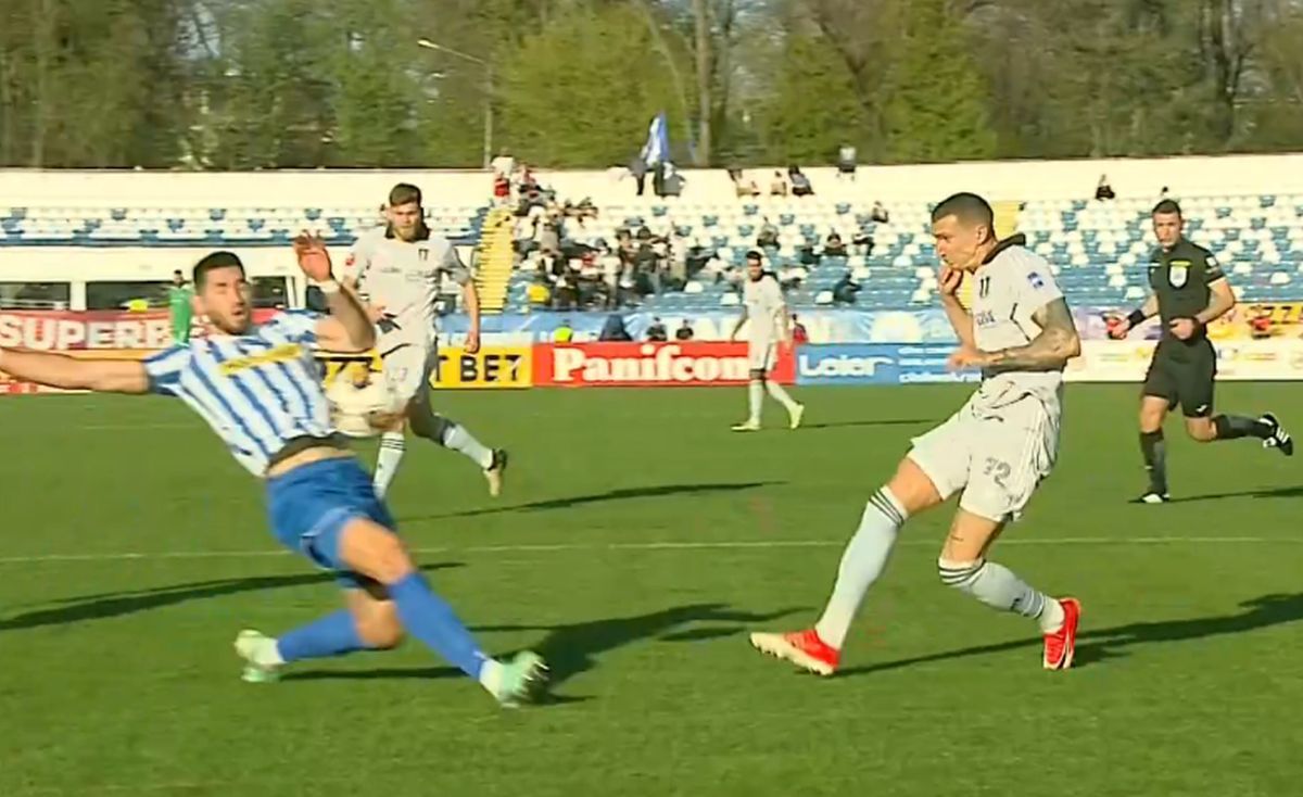 Mititelu a răbufnit la „oficială” după două decizii care au blocat VAR-ul peste 10 minute la Poli Iași - FCU Craiova: „Nu se poate așa ceva!”