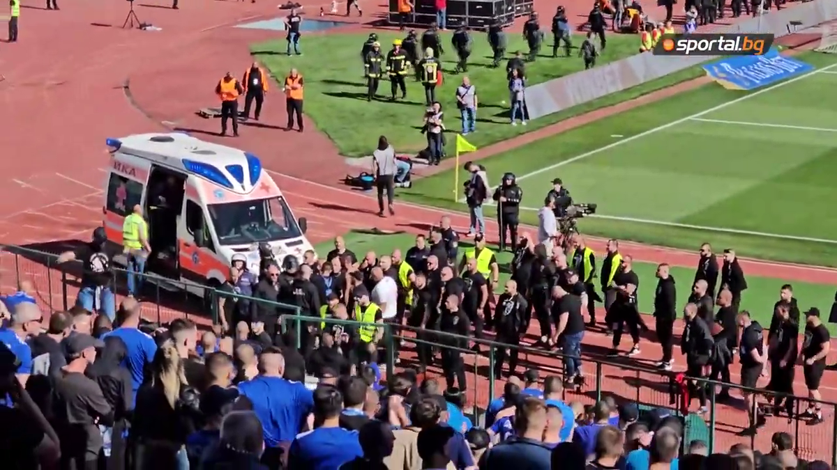 Scene barbare la derby-ul Sofiei, Levski - CSKA » Au fost bătuți cu curelele și loviți cu pumnii de forțele de ordine