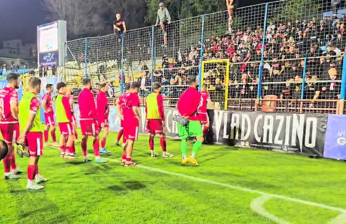 Dinamoviștii, chemați de galerie după 0-1 cu Oțelul