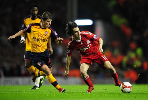 Andrey Arshavin (stânga) și Yossi Benayoun (dreapta) / Foto: Imago Images