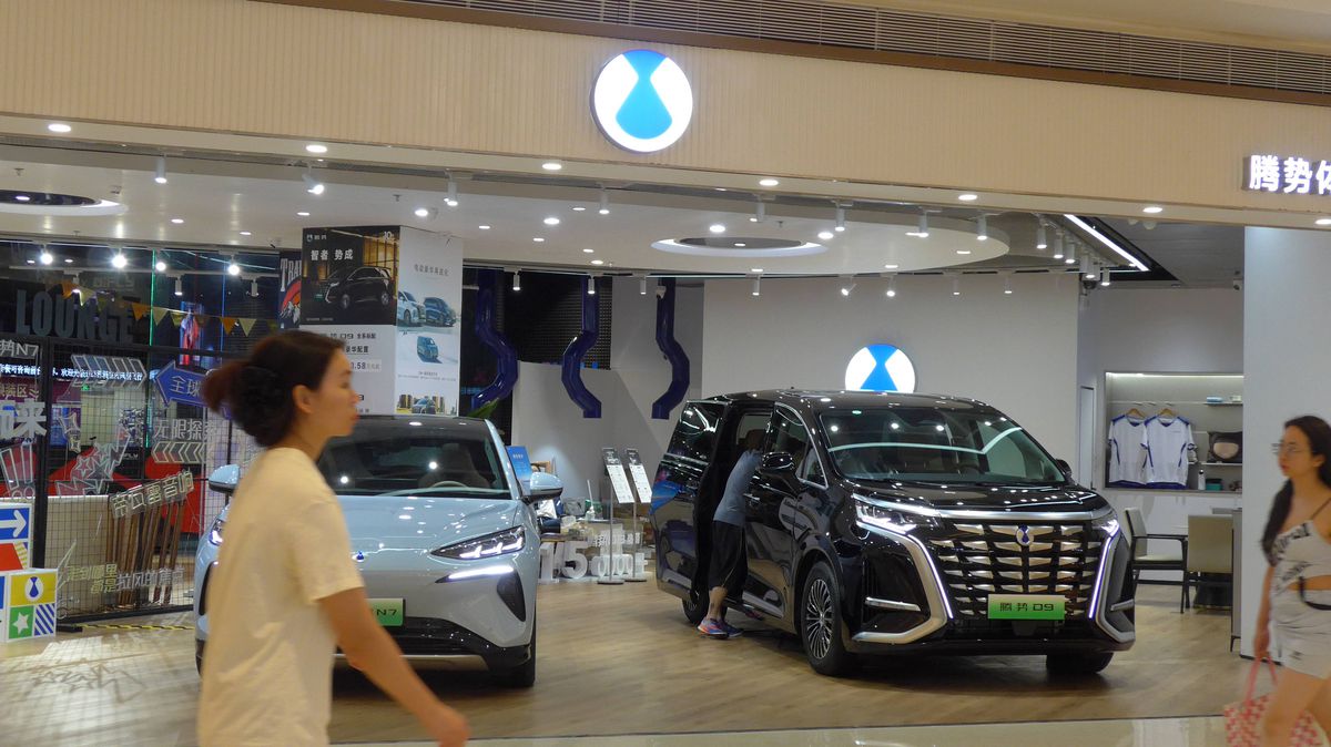 Salonul Auto de la Shanghai: China spulberă toate recordurile, cu peste 100 de modele noi, unele integrând AI-ul Deep Seek. Cele mai tari informații