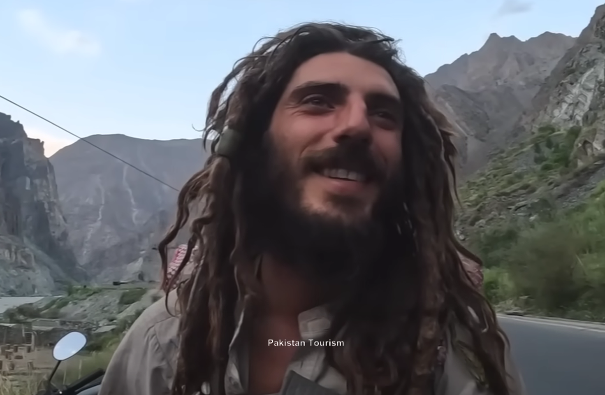 Uluitor! Fostul sportiv a mers desculț pe jos din Spania în Pakistan » Incredibil cum arată acum