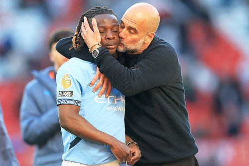 Pep Guardiola nu-i arată aceeași afecțiune lui Nunes // foto: Guliver/gettyimages