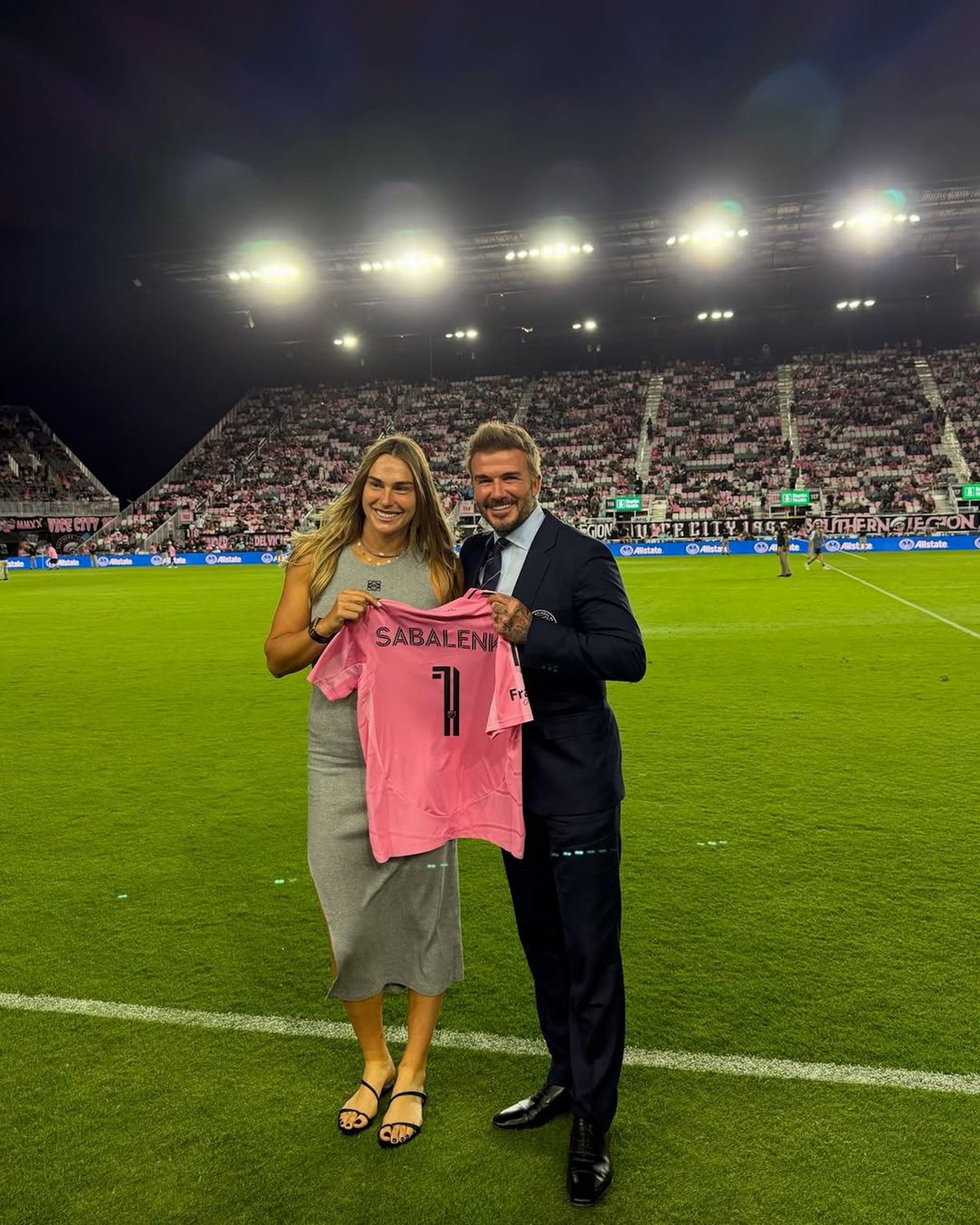 Aryna Sabalenka s-a dat în spectacol cu David Beckham și Antonella Roccuzzo » Imaginile surprinse la Fort Lauderdale