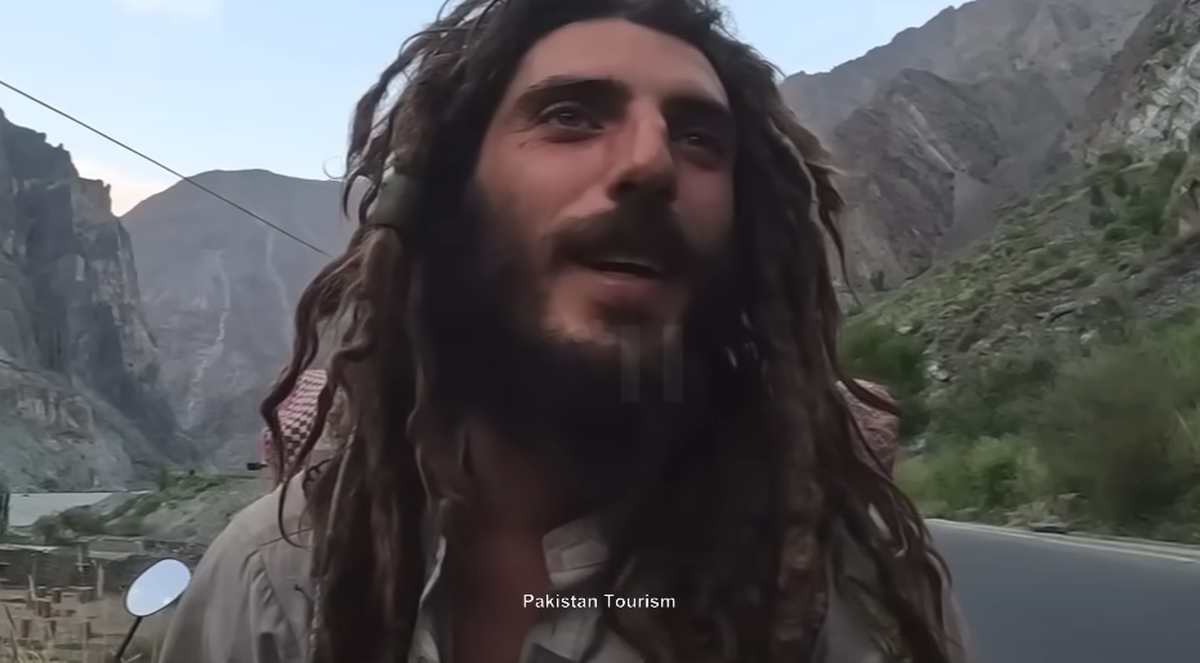 Uluitor! Fostul sportiv a mers desculț pe jos din Spania în Pakistan » Incredibil cum arată acum