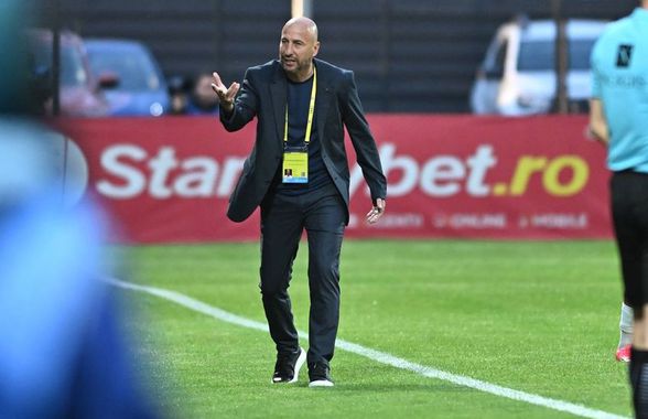 Antrenorul liderului din Liga 2 s-a plâns de starea gazonului după ultimul meci: „Era mai mult nisip”