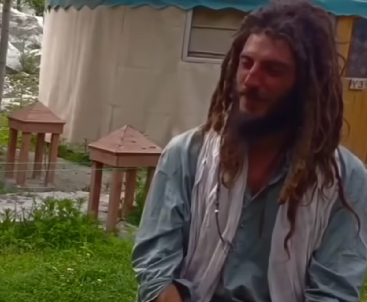 Uluitor! Fostul sportiv a mers desculț pe jos din Spania în Pakistan » Incredibil cum arată acum