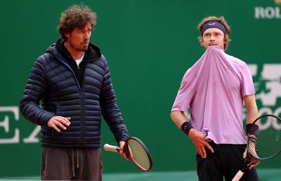 Andrey Rublev, încântat de colaborarea cu Marat Safin: „Mereu mi-am dorit să lucrăm împreună” » Cum a ajuns fostul lider mondial în echipa rusului