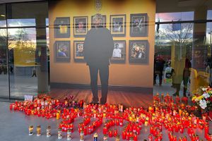 Sicriul lui Mircea Lucescu, depus azi și mâine la Arena Națională » Imagini și informații de la stadion + Când are loc înmormântarea