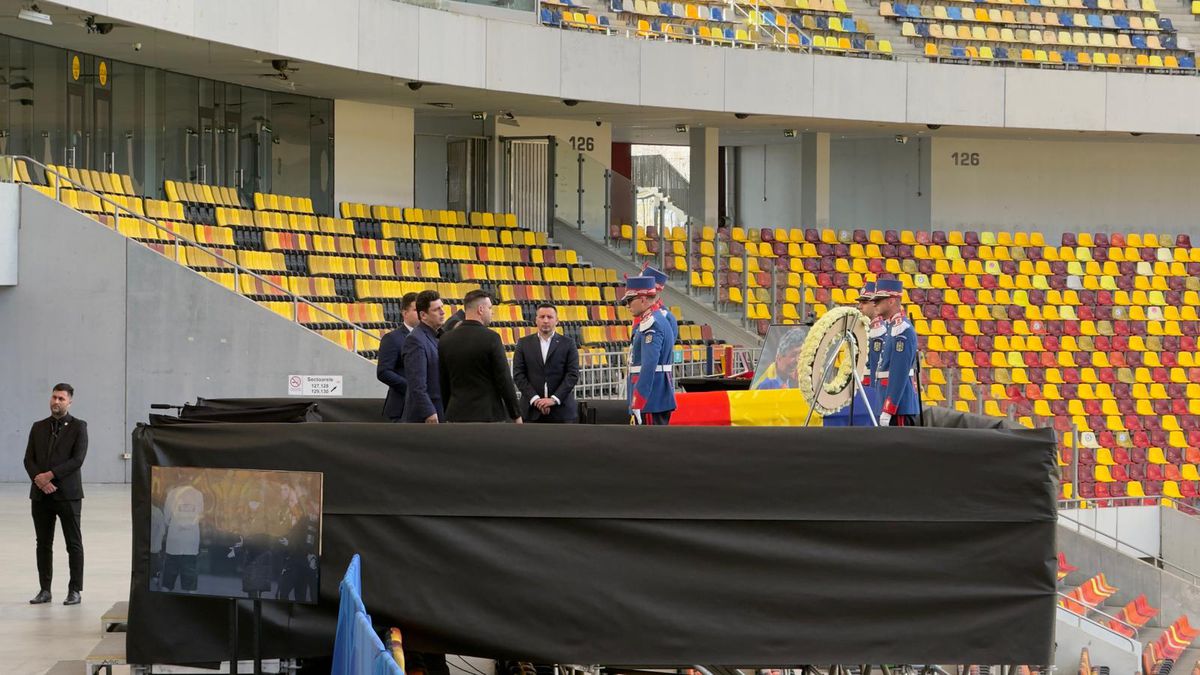 Sicriul lui Mircea Lucescu, depus la Arena Națională