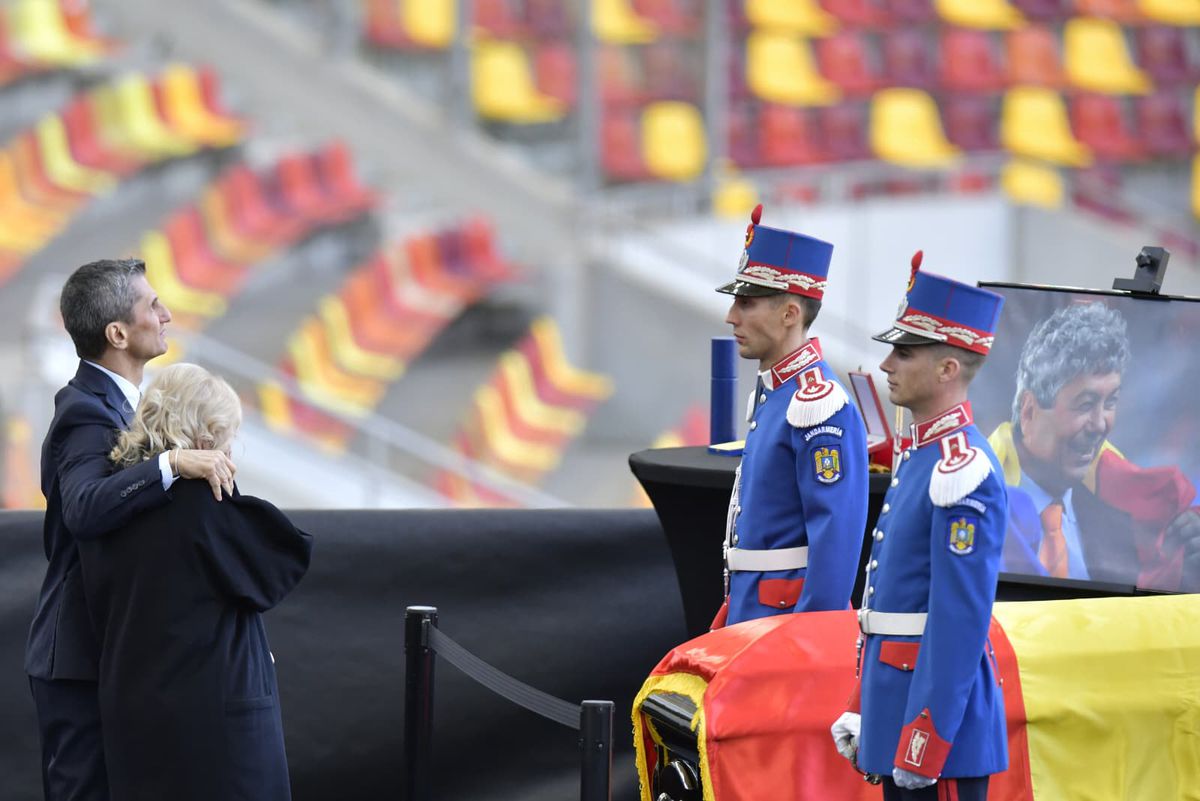 Adrian Mihalcea divulgă ultima discuție pe care a avut-o cu Mircea Lucescu: „Asta mi-a cerut înainte de meciul cu Turcia”