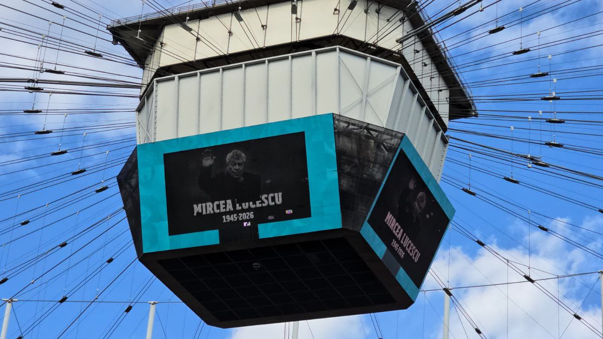 Sicriul cu trupul lui Mircea Lucescu, depus la Arena Națională