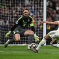 Manuel Neuer l-a exasperat pe Kylian Mbappe cu intervențiile sale / Foto: Imago