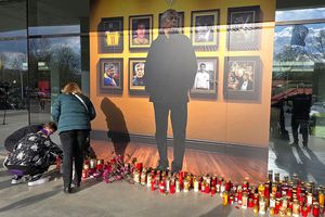 Sicriul lui Mircea Lucescu, depus azi și mâine la Arena Națională » Când va fi înmormântat + Imagini de la stadion